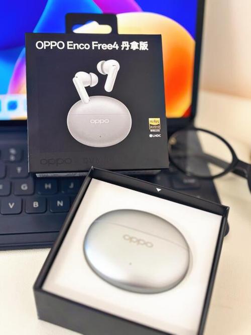 oppoencofree2连接两个设备