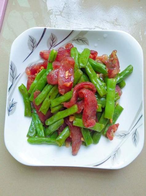 家庭炒腊肠最简单做法