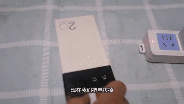 充电器绿灯一闪一闪怎么修