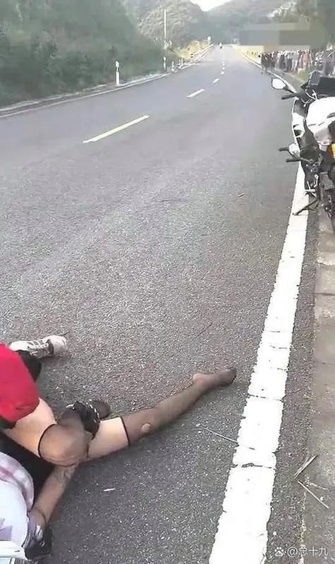 发朋友圈信息被折叠了怎么办