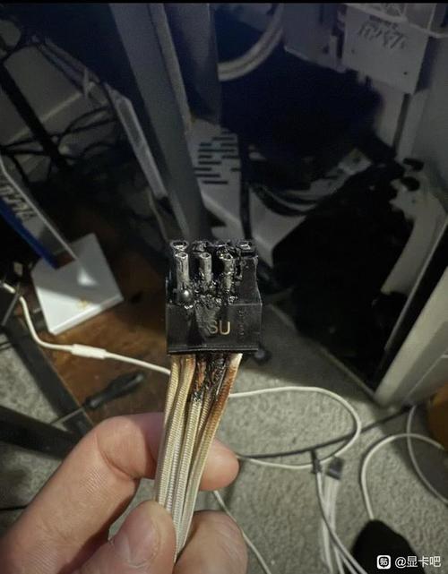 手机充电线烧毁的原因