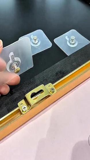 壁布挂钩