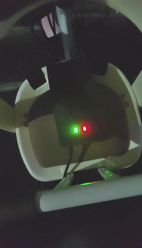 charge灯常亮表示充电中吗