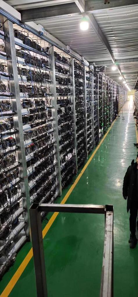 挖矿比特币缩略图