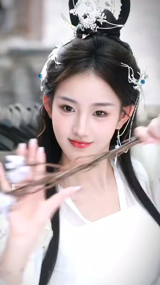 一个叫瑶瑶的女主角