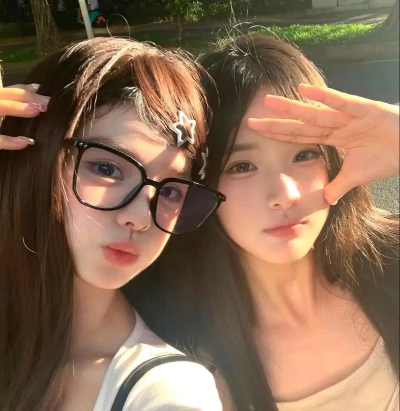 闺蜜头像双人一人一半