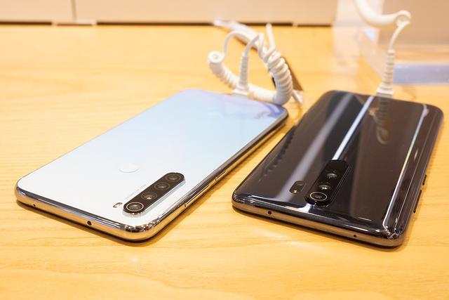 红米note8pro前置柔光灯