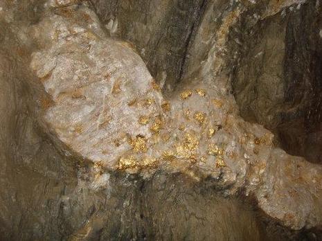 比特币挖矿软件脸部特效安卓游戏截图